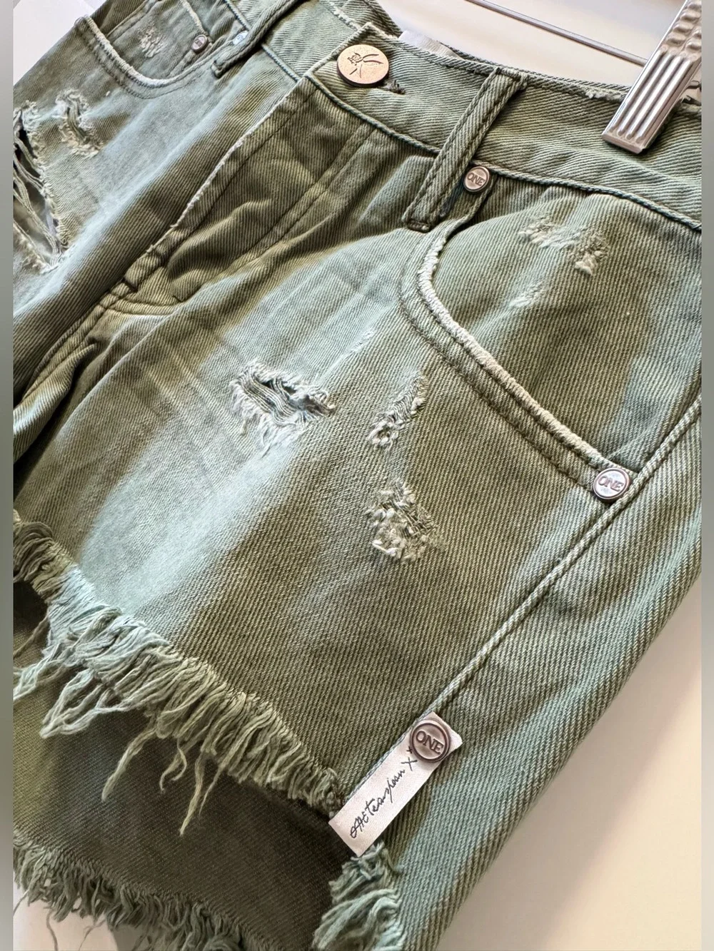 One Teaspoon Brandos Relaxed Fit Long Rise Shorts - Size: 26 - Like New!